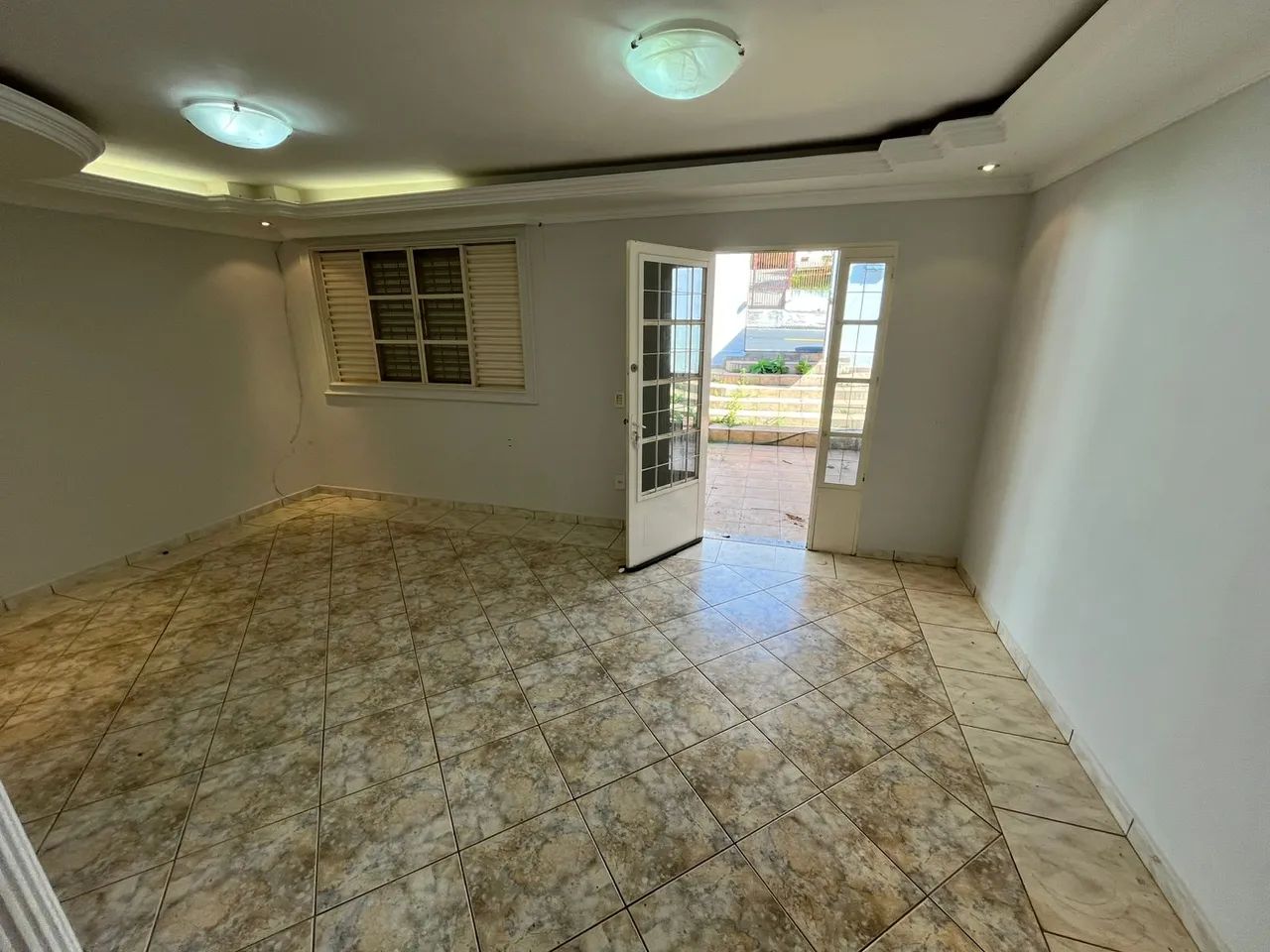 CHACARA COM 04 QUARTOS SENDO 2 SUITES NO SETOR VILA MORAIS - Foto 4