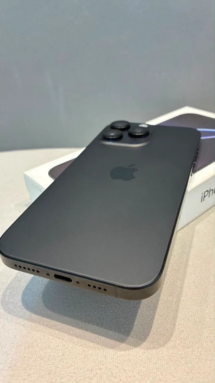 iPhone 16 Pro Max- Preto Titânio  - Foto 2