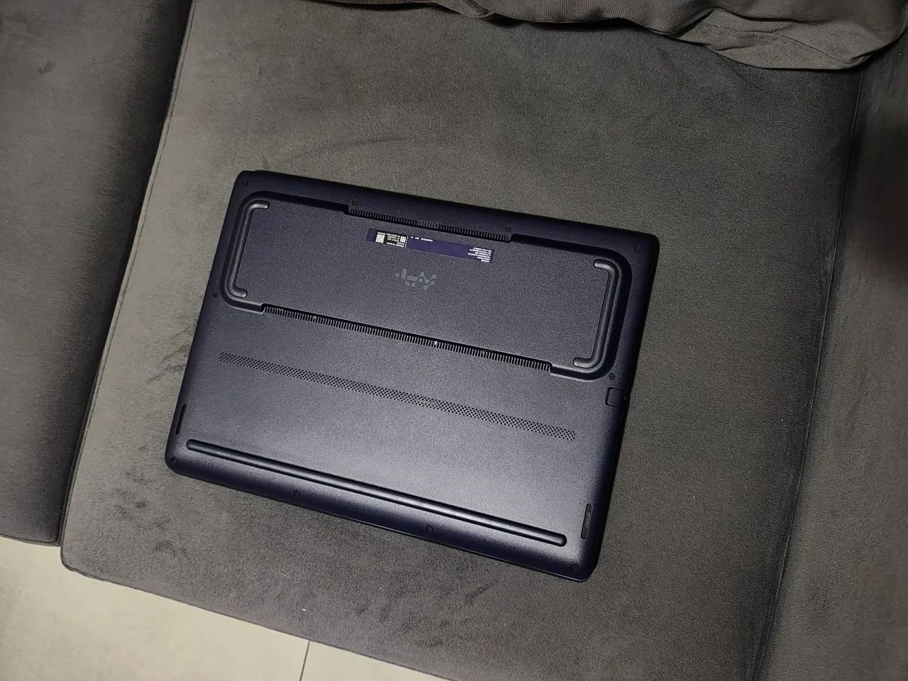 Dell Alienware aurora core7 240H rtx 5050 32gb 1 tb - Foto 4