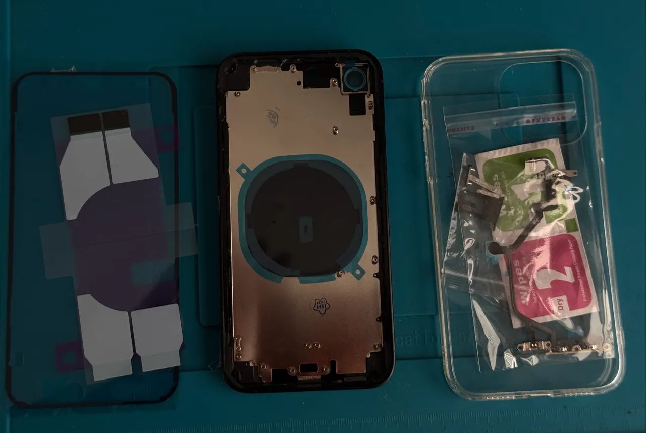 Carcaça de iPhone XR para transformar em 16 pro  - Foto 2