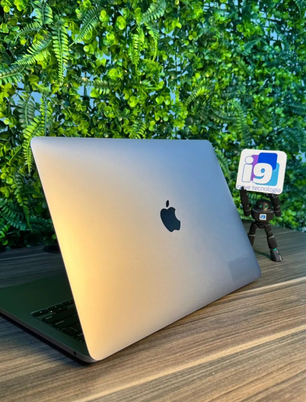 MacBook Pro 2020 A2338 Apple M1 16GB DDR4 1TB SSD - Notebooks