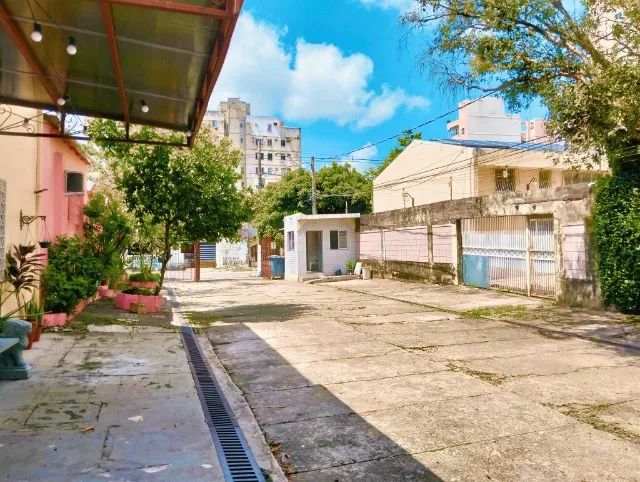 Alugo casa na Batista campos