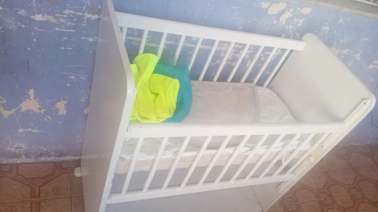 Vendo um berço pequeno 