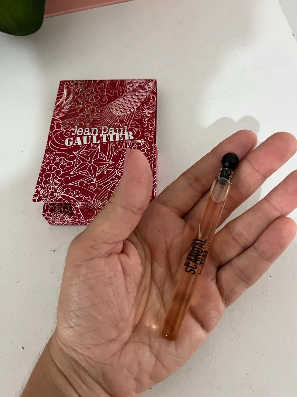 Scandal Eau de Parfum 4ml (Jean Paul Gautier) - Foto 2