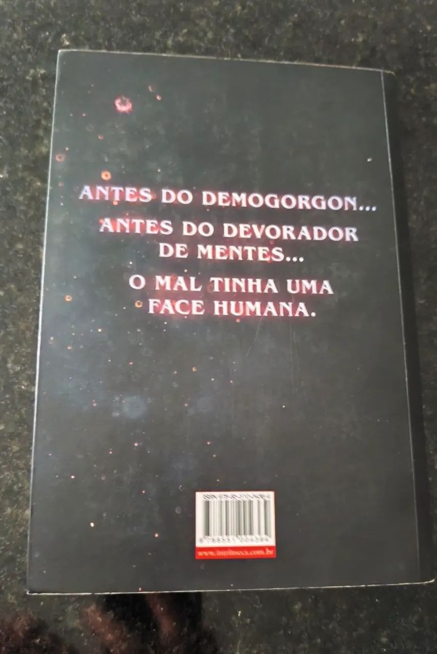 Livro Stranger Things - Foto 3