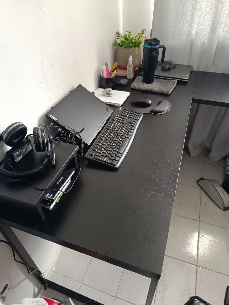 Mesa de Escritório em L em MDF 