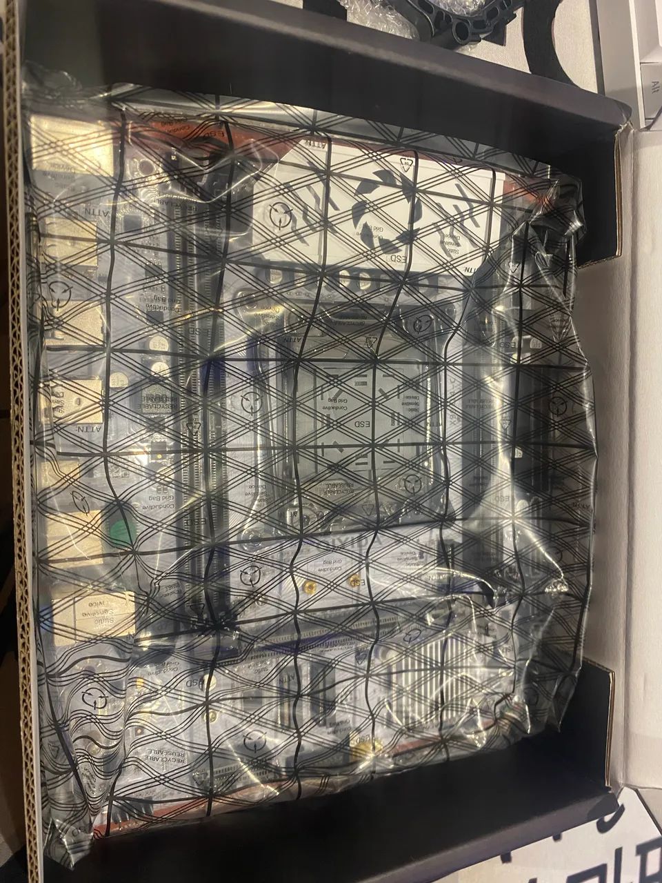 Kit Xeon 2680v4 + Placa mãe Qyida D4 LACRADO! - Foto 4