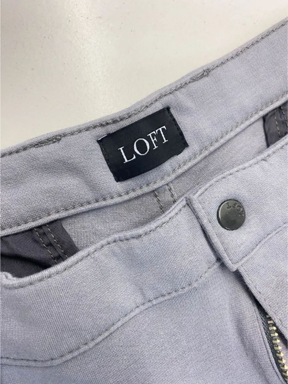 Calça Alfaiataria Loft Viscose/Elastano cinza  - Foto 2
