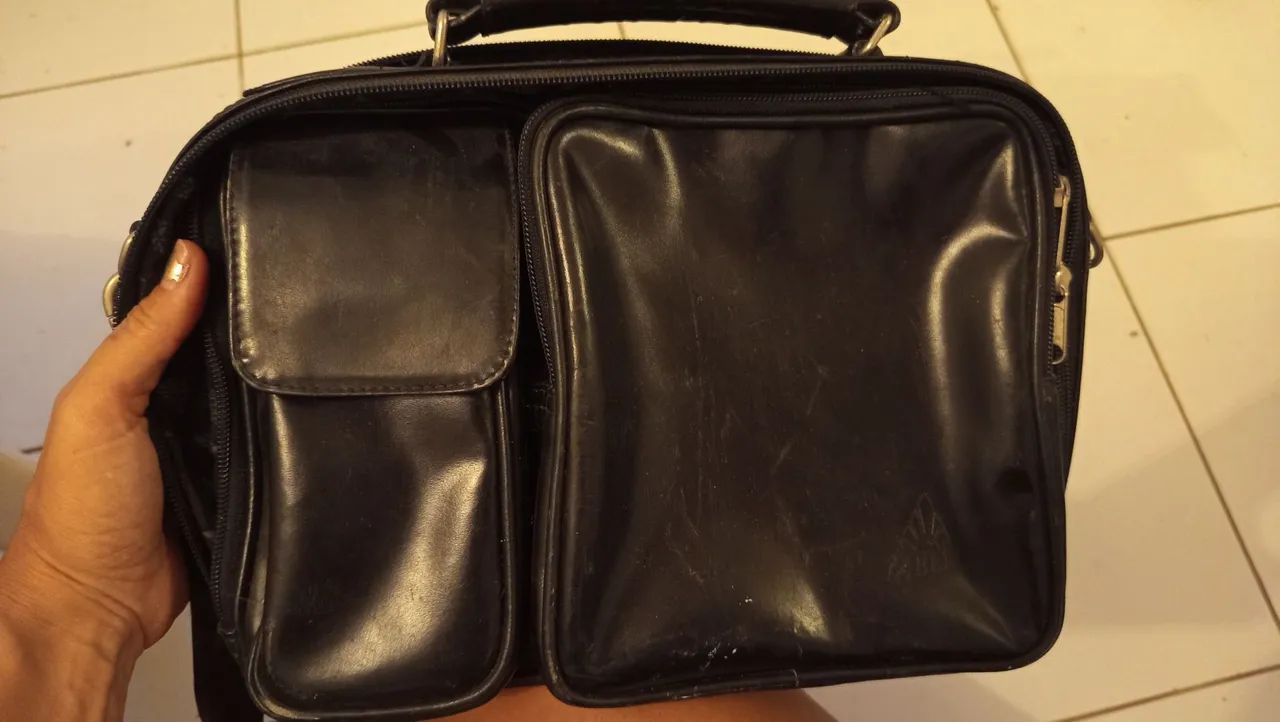 Bolsa de couro tamanho  30cm x 20cm  - Foto 2
