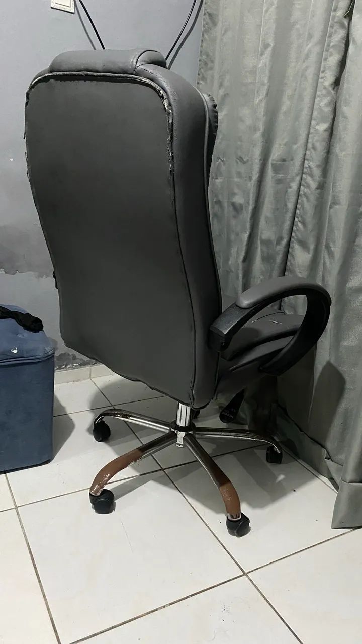 vende-se cadeira presidente usada