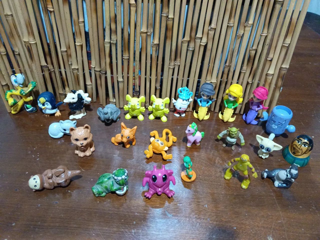 25 Miniaturas colecionáveis 