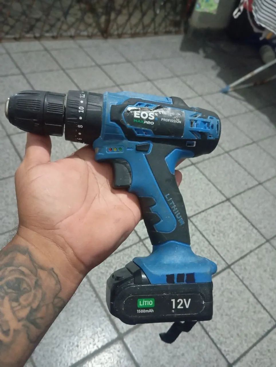 Parafusadeira profissional Max pro 12v  - Foto 2