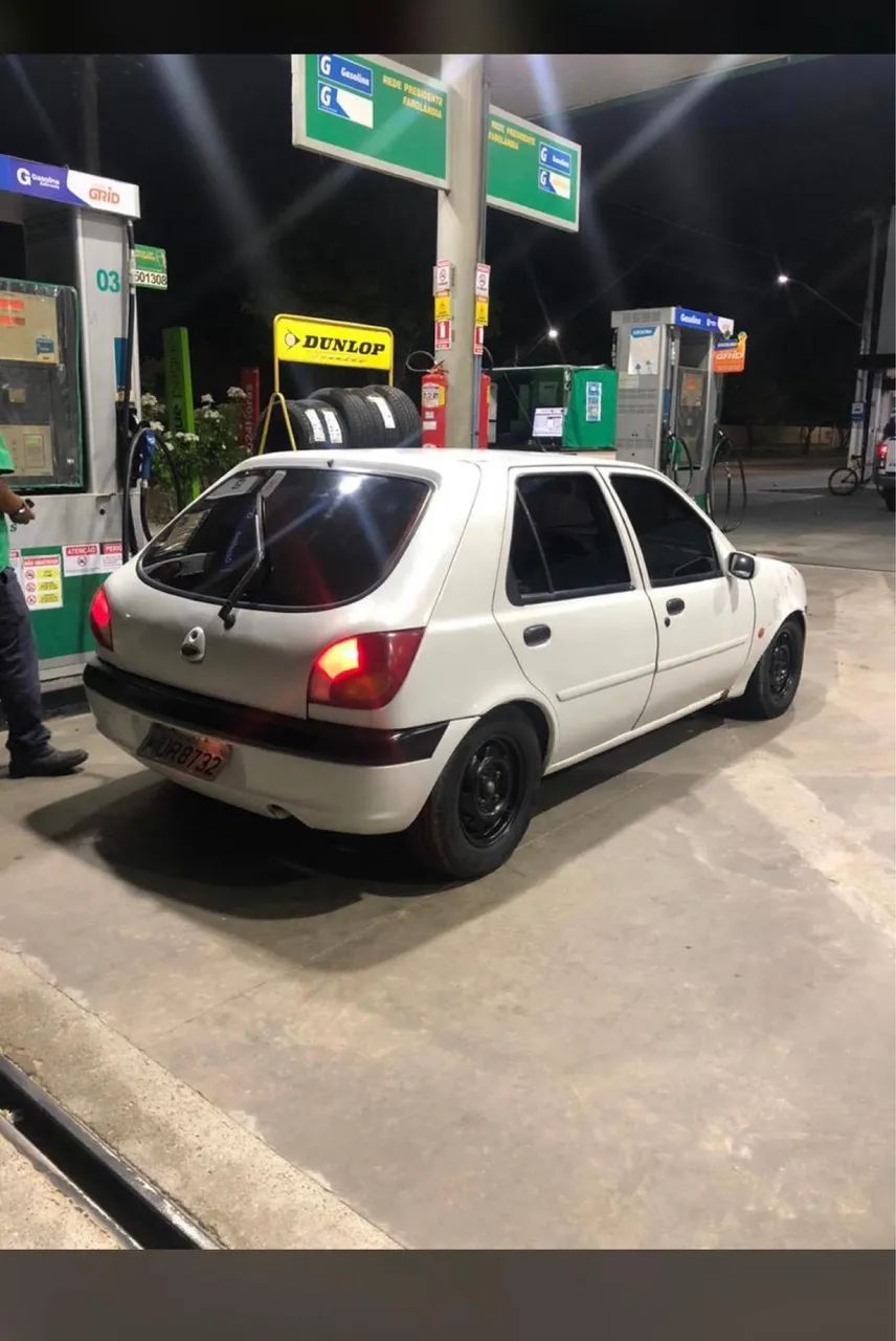 Ford Fiesta GL Class 1.0i 5P 2000 - Foto 5