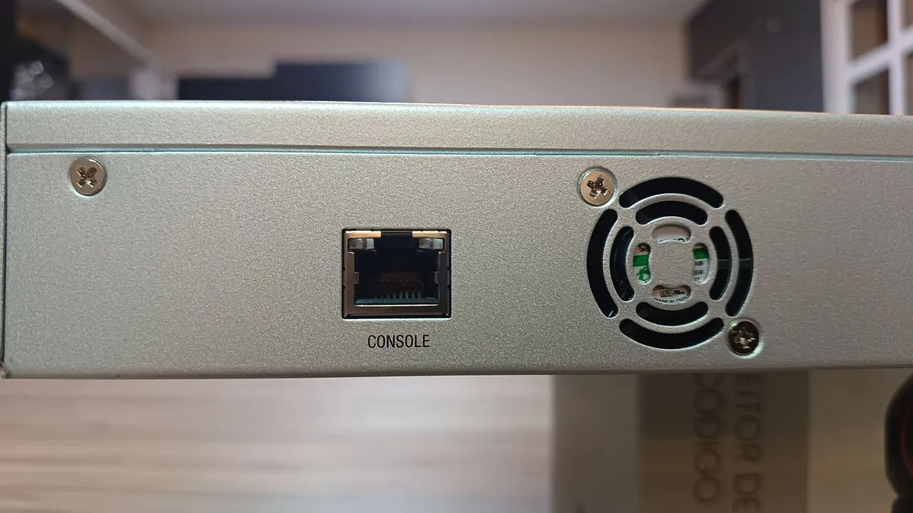 Switch Unifi US 48 - Foto 4