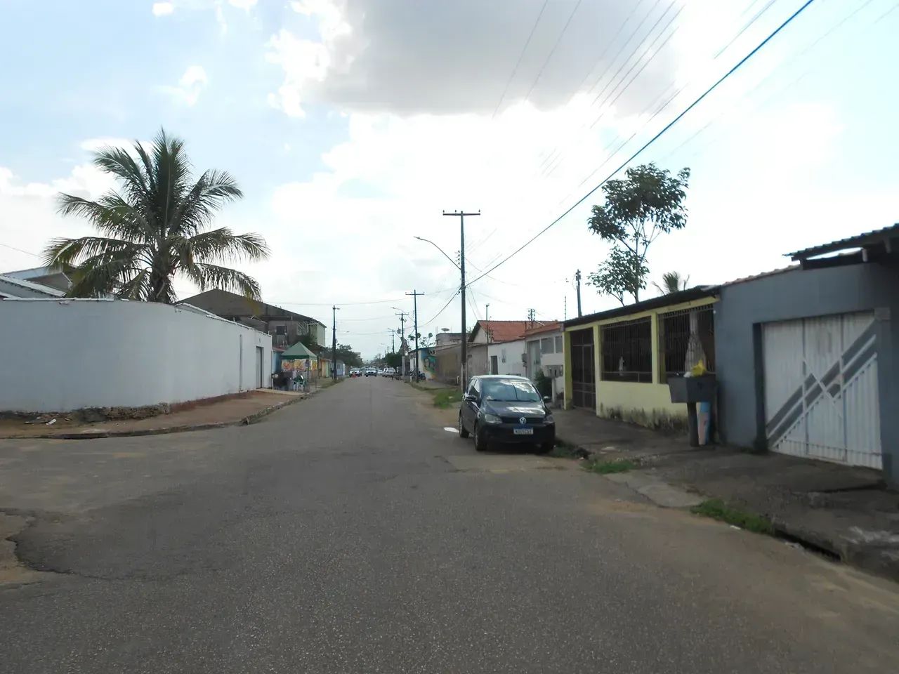 CASA NO COHAB COM 04 QUARTOS E PONTO COMERCIAL. - Foto 4
