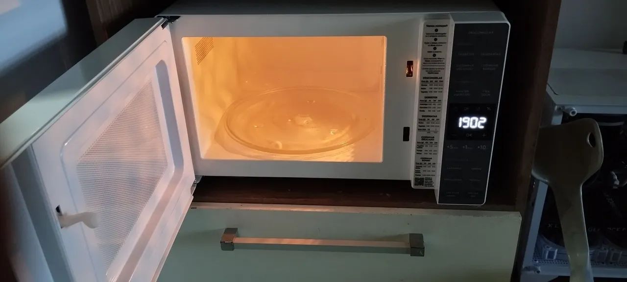 Microondas Eletrolux 23lts  - Foto 2