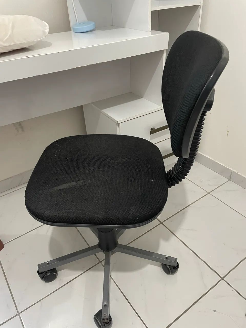 Cadeira para estudo.  - Foto 2