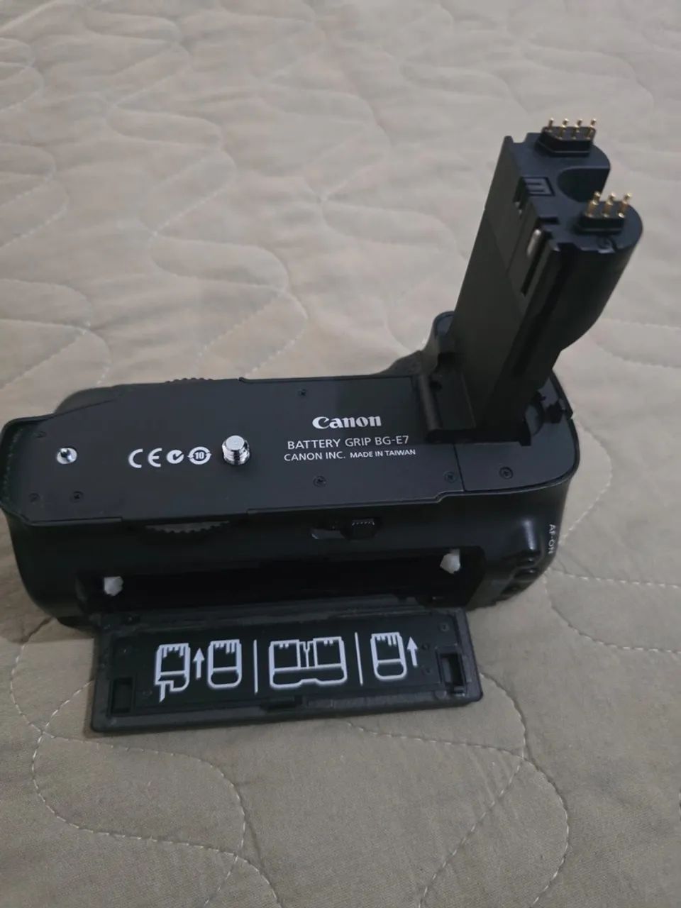 CÂMERA 7D COM ACESSÓRIOS PRA VENDER HOJE - Foto 3