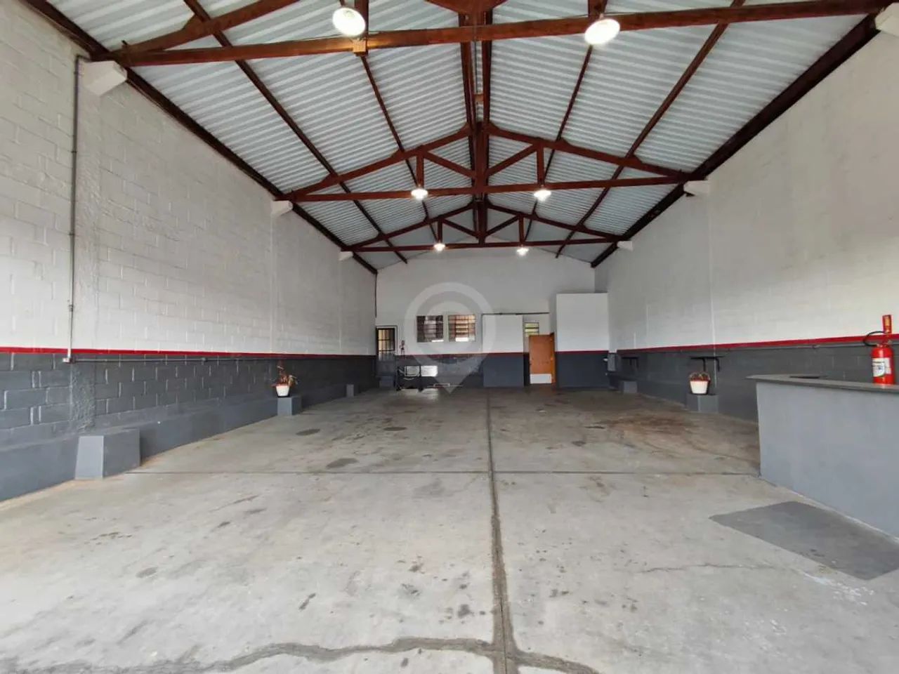 Galpão : / Comercial / Vila Santa Luzia
