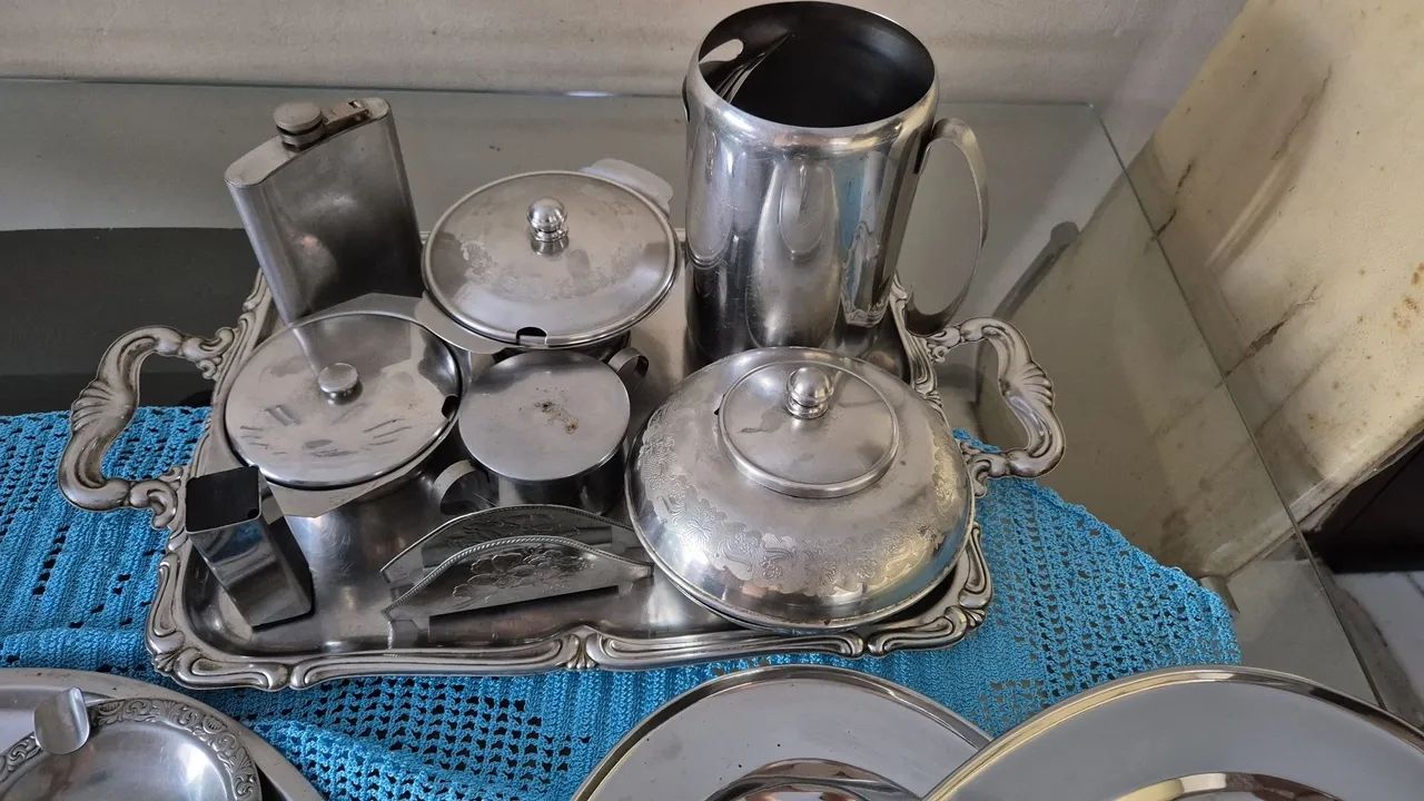 Conjunto de baixelas e almoço 