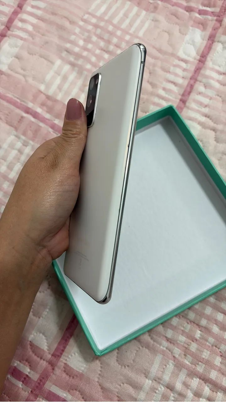 Celular S20 FE  - Foto 3