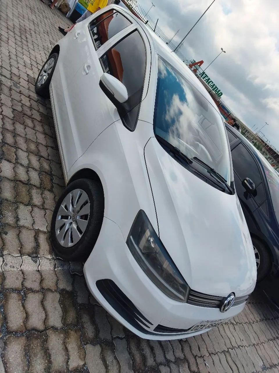 Volkswagen Fox TRENDLINE 1.0 FLEX 8V 5P 2015
