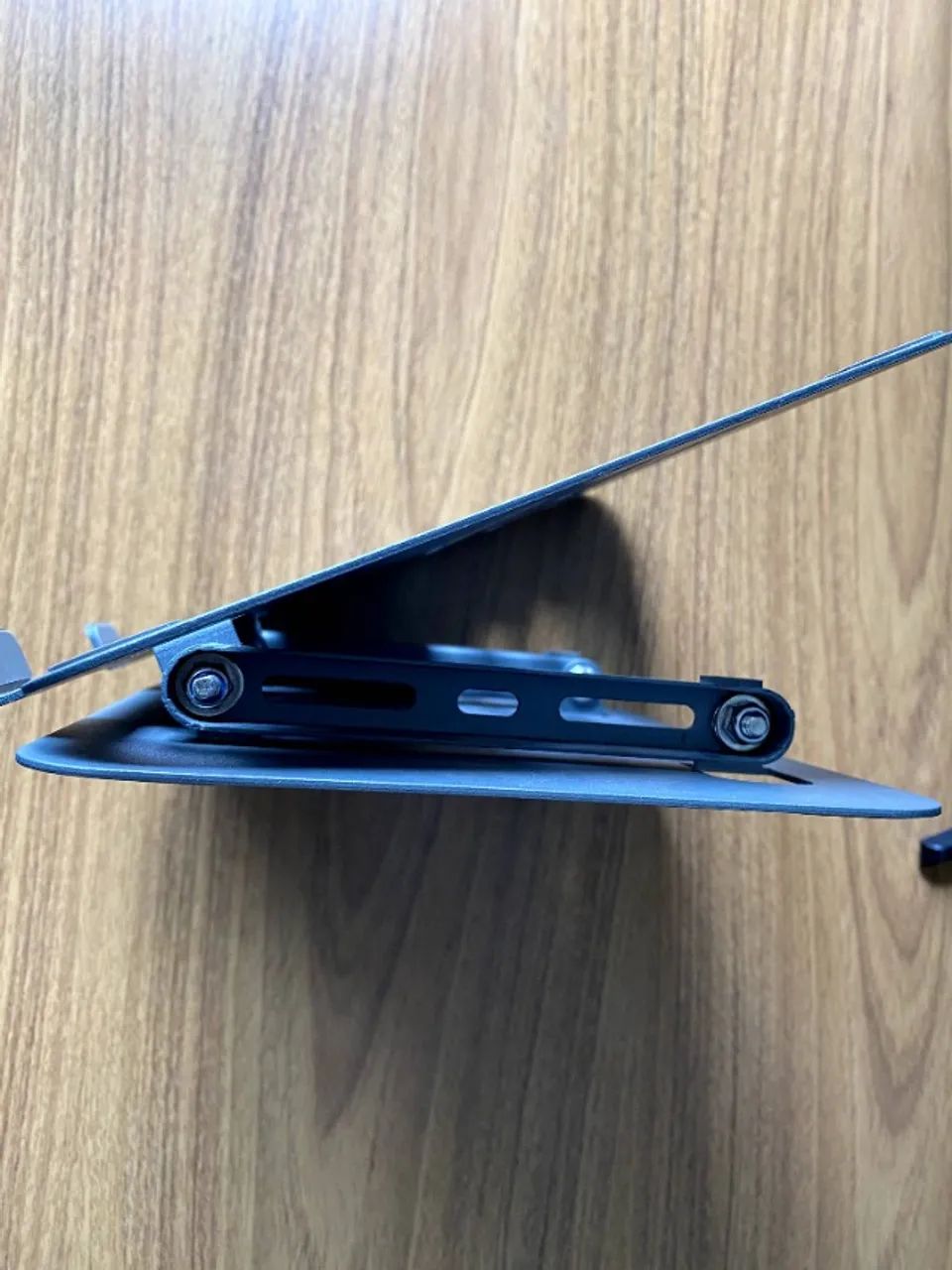 Suporte de Mesa para Notebook Hrebos - Foto 2