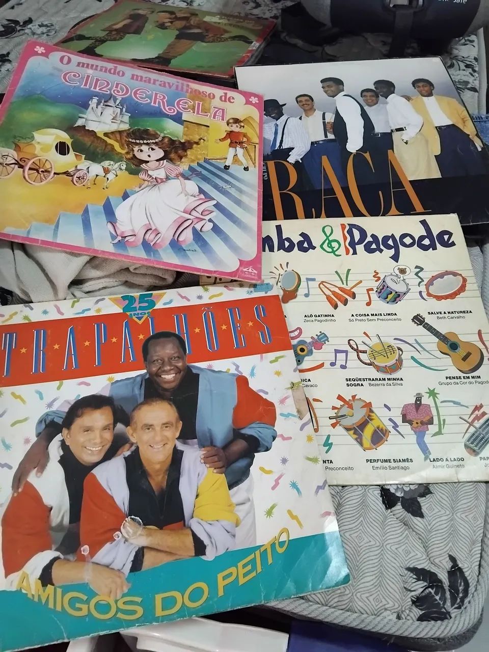 Vinil DVDs cds vende-se