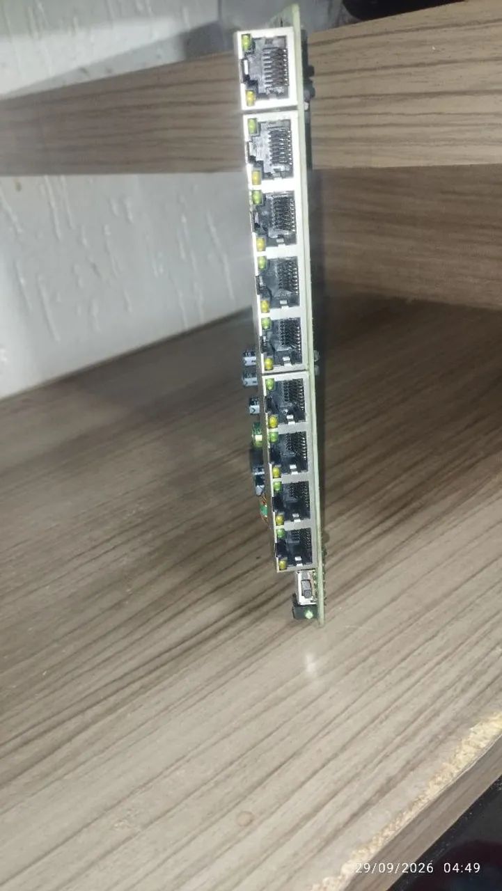 SWITCH PoE Reverso Intelbras DF 910 - Foto 3