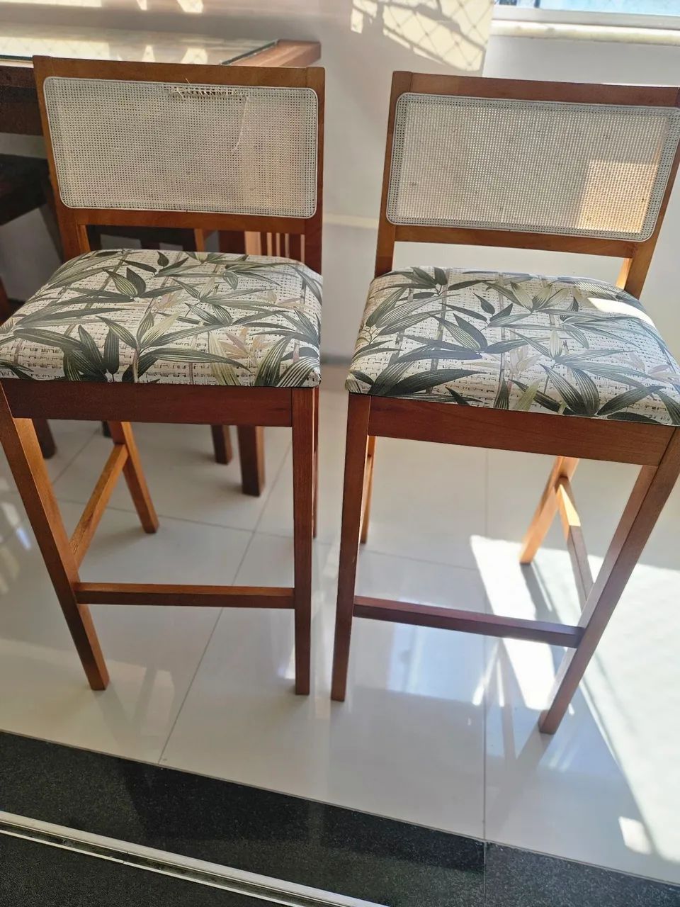 Cadeiras estilo Bistrô 