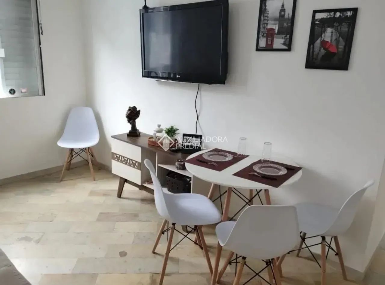 Apartamento mobiliado no Centro de Florianópolis  praticidade e excelente localização - Foto 4