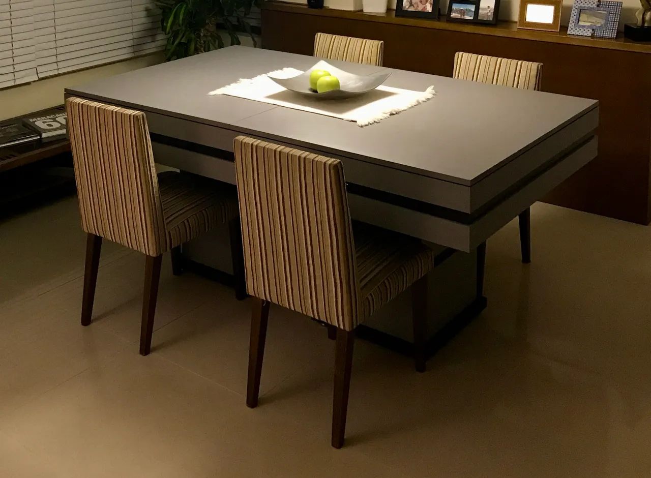 Mesa de sinuca e jantar 