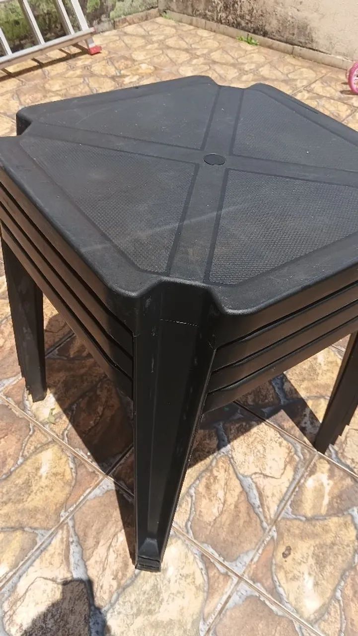 Mesa de plastico preta 