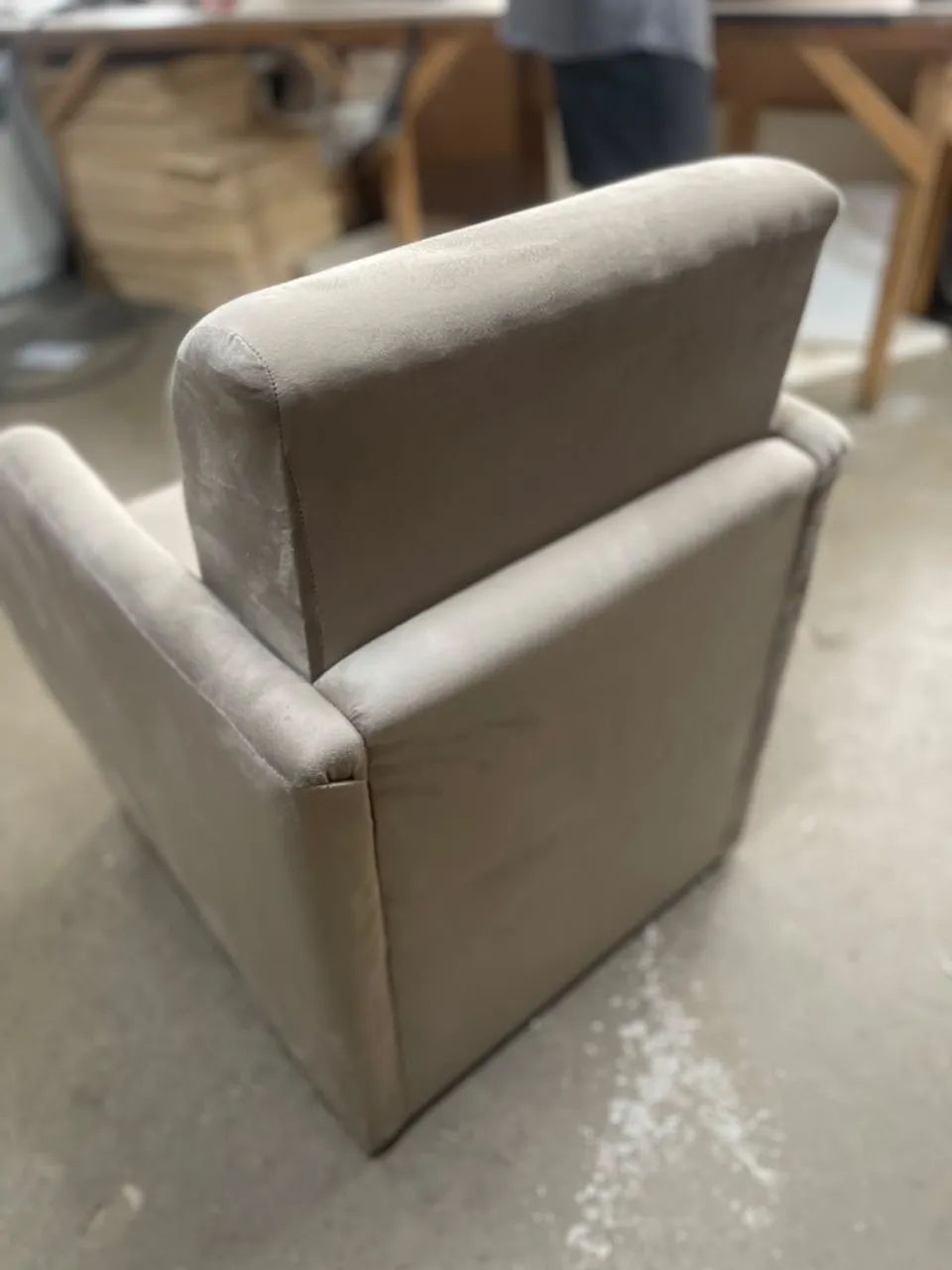 POLTRONAS MODELO PÉROLA EM VELUDO  - Foto 5