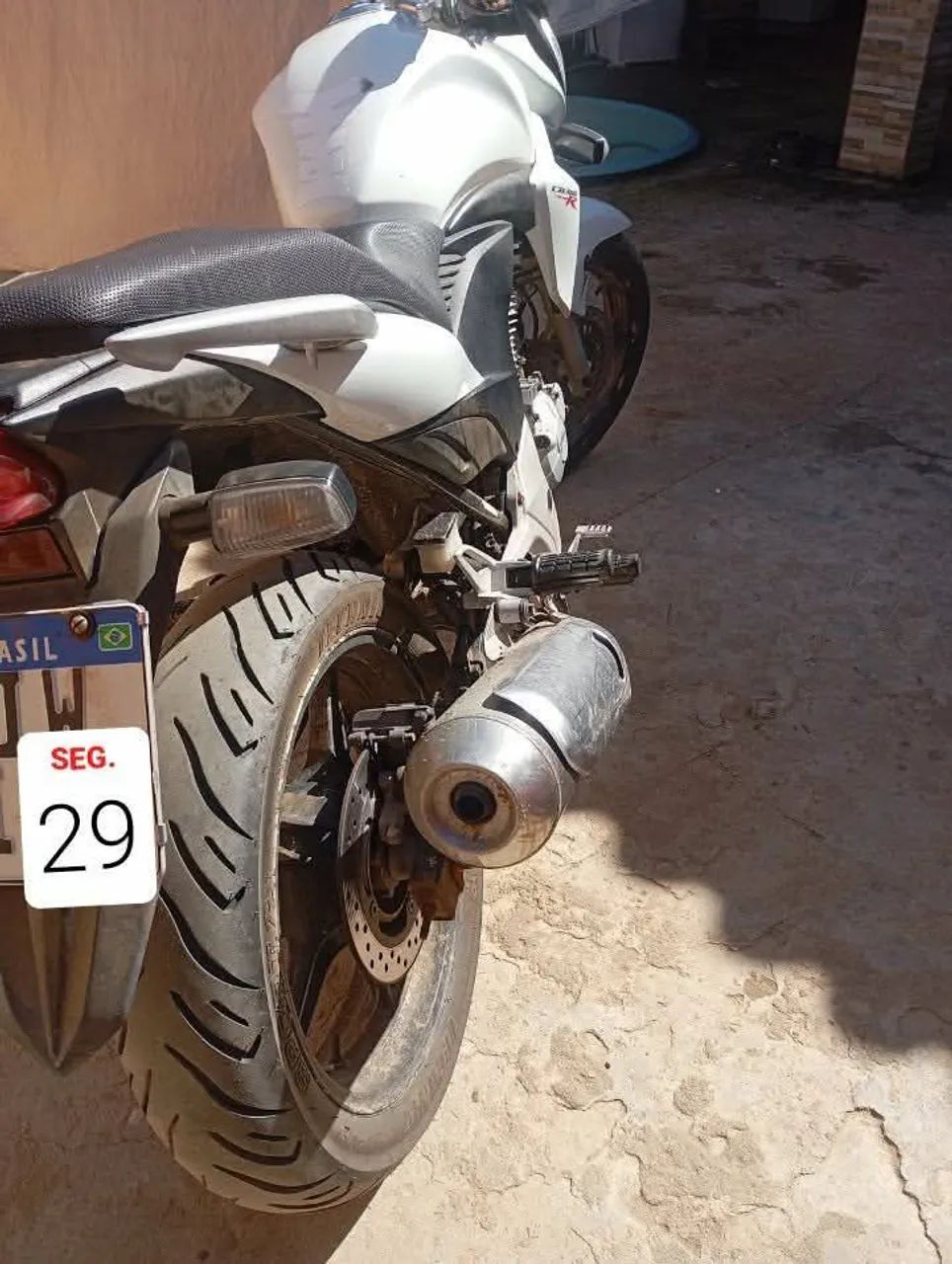 Cb 300R 