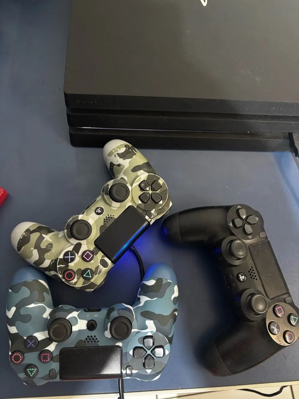 PS4 PRO 1TB - Foto 4
