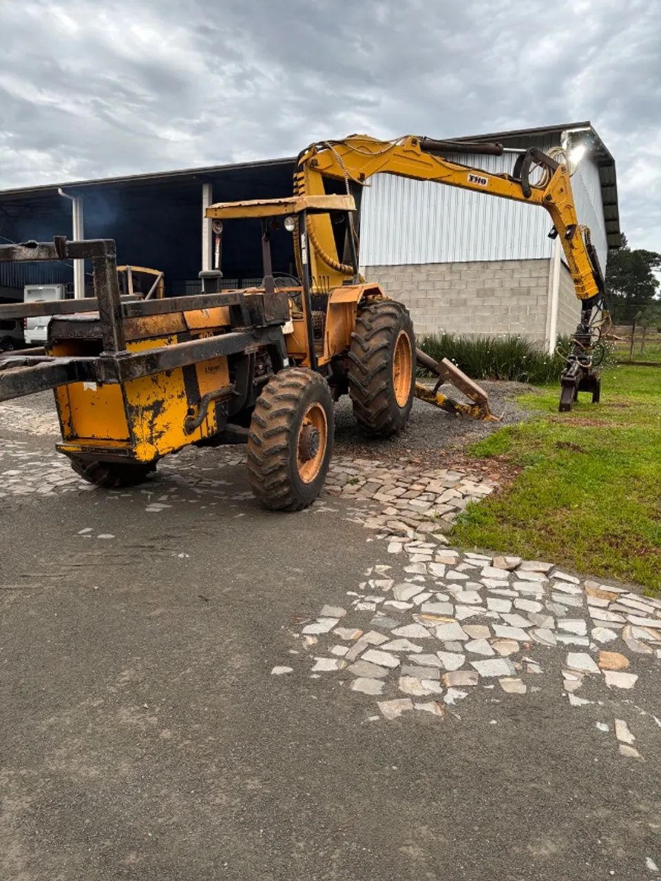 Trator valmet com munck florestal  - Foto 2