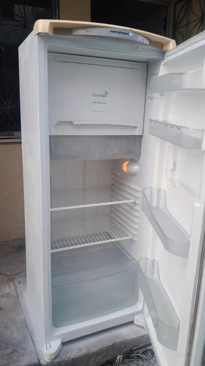 Geladeira consul
