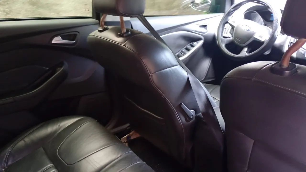 Ford Focus Focus 2.0 16V/SE/SE Plus Flex 5p Aut. 2015
