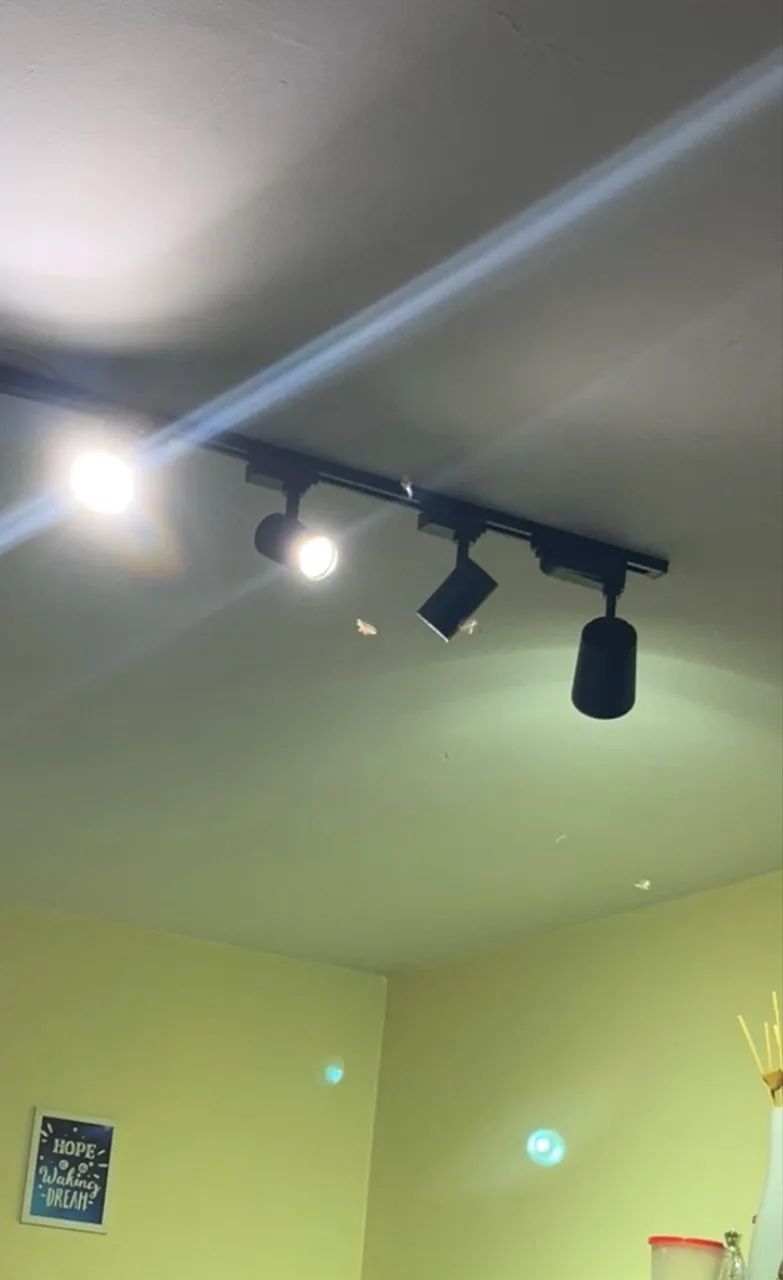 Luz/ trilho com spots de led.  - Foto 2