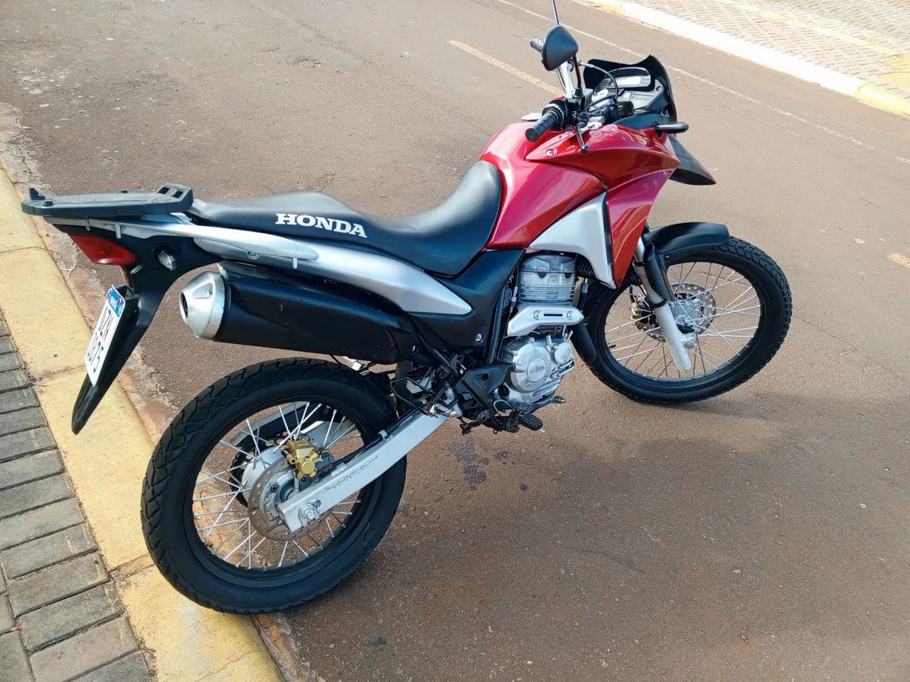 XRE 300