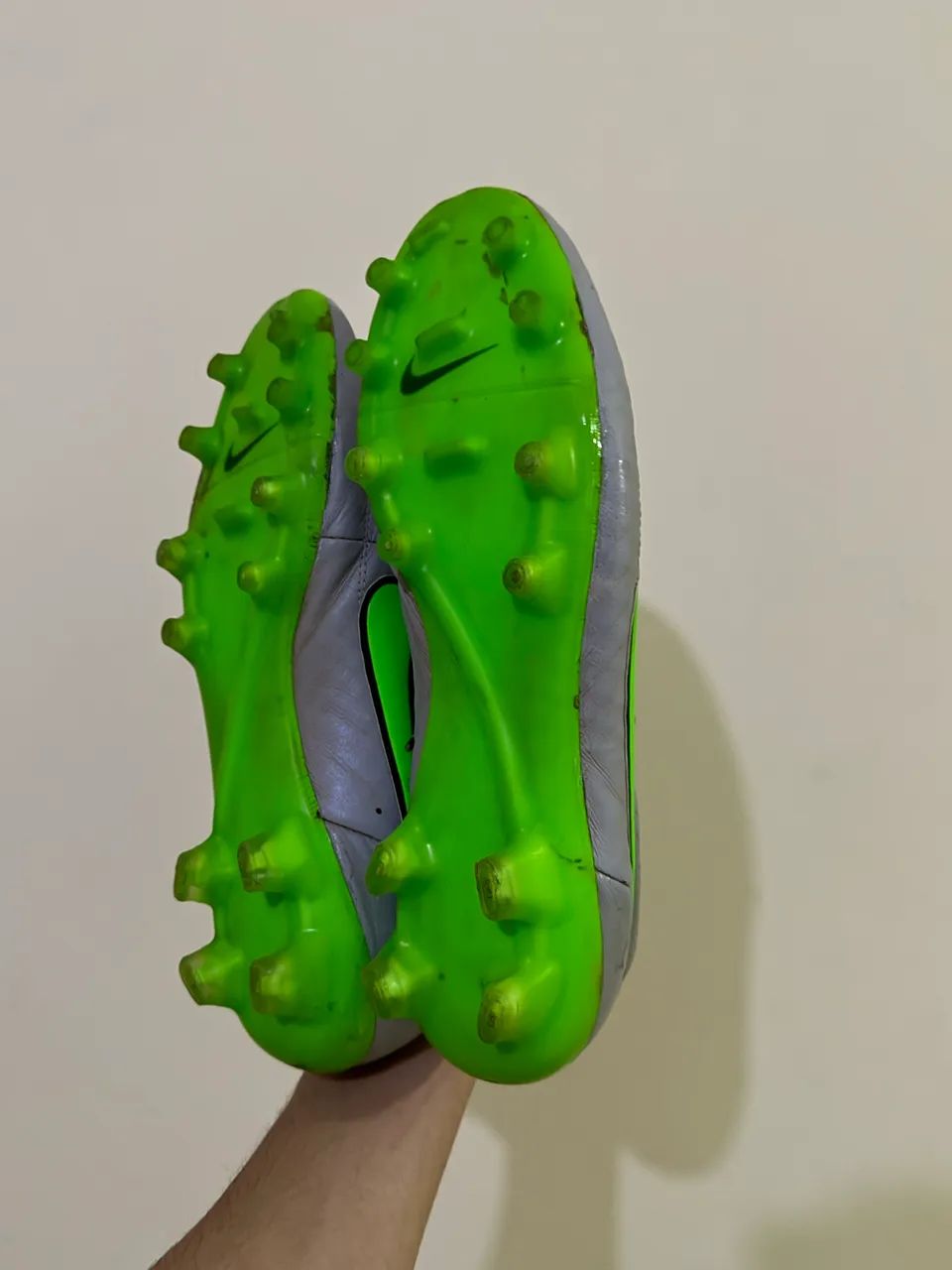 Chuteira Nike TIEMPO Legend V (5) Elite Profissional FG Campo