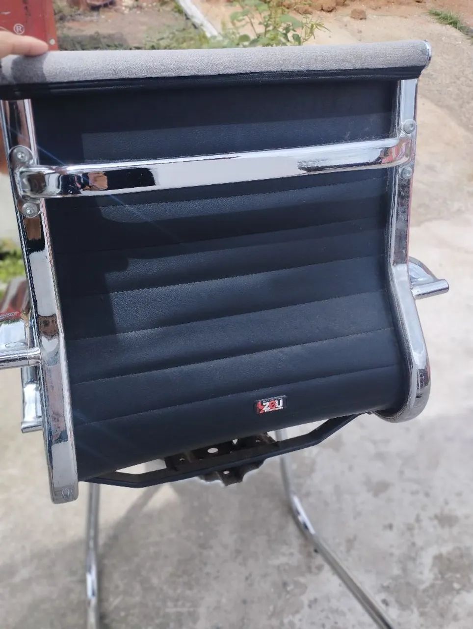 Vendo essa cadeira de escritório executiva. - Foto 4