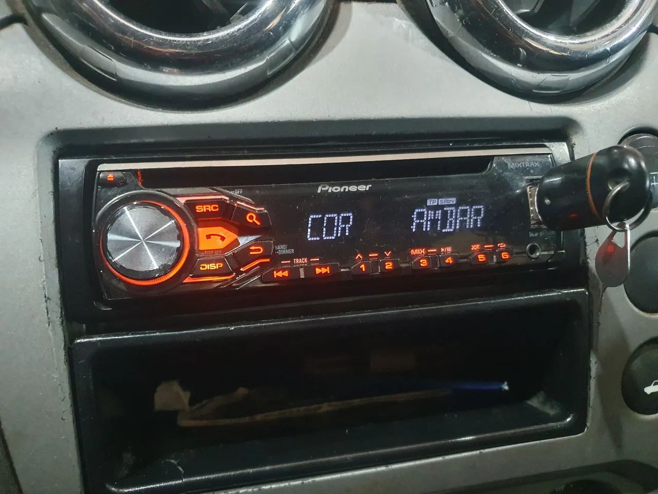 Toca cd pioneer com Bluetooth 