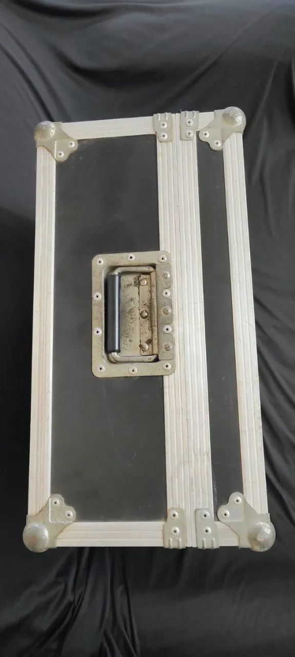 Hard Road Case para mesa digital super forte.