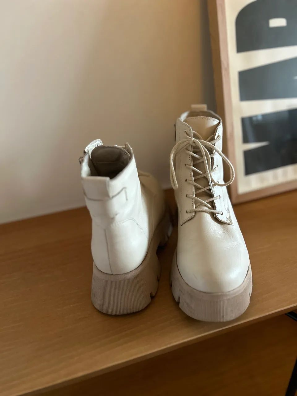 Bota Coturno Couro - Foto 2