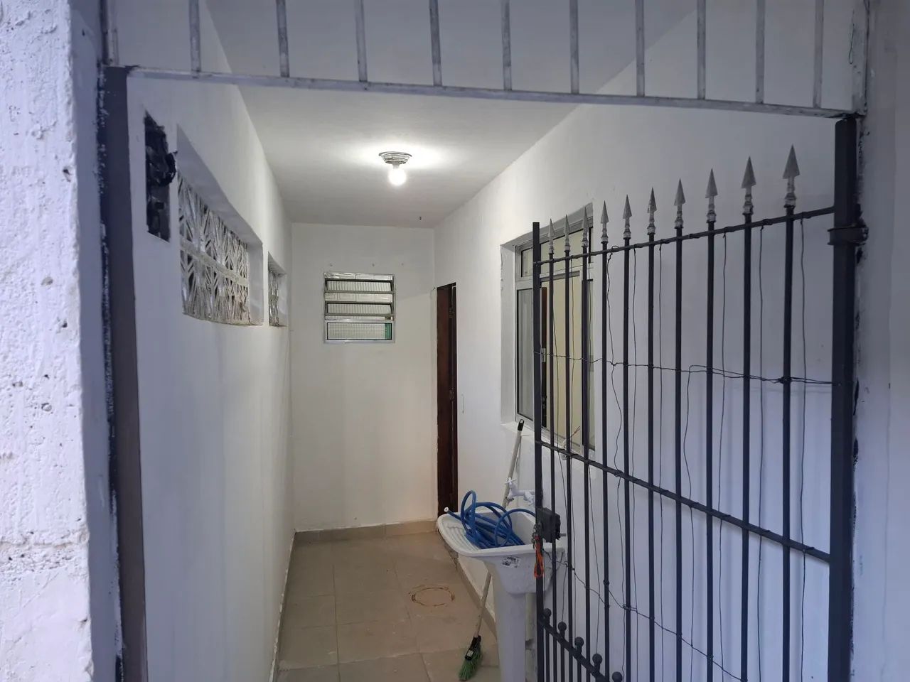 Casa 2 cômodos Alvarenga  - Foto 2
