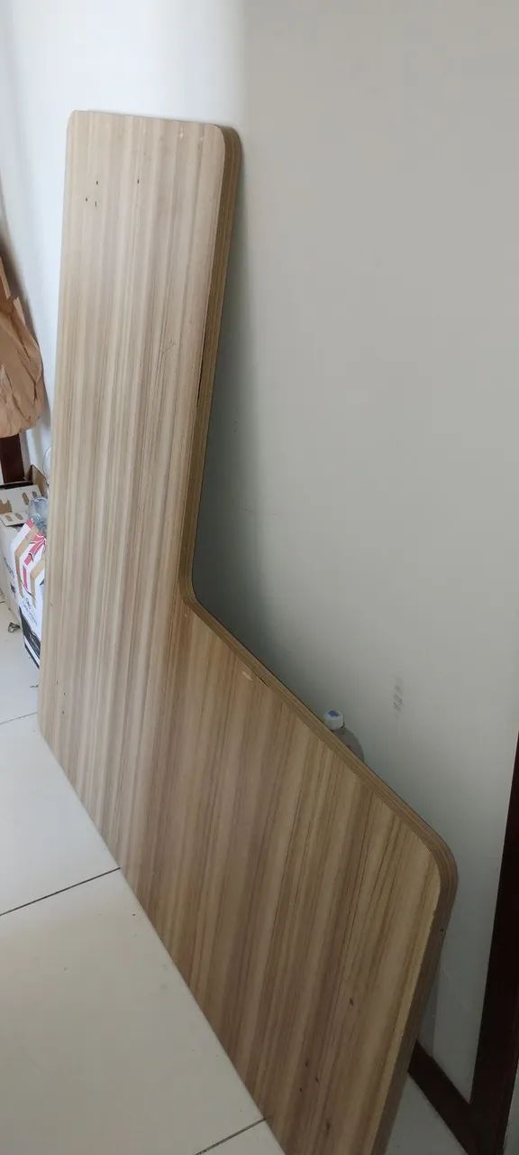 Mesa L com tampo em MDP 140cm x 140 cm x 70 cm - Foto 4