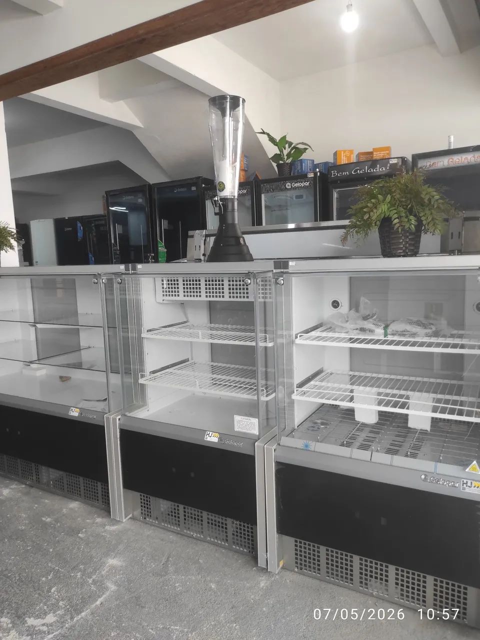 Bh vitrine frente de padaria 