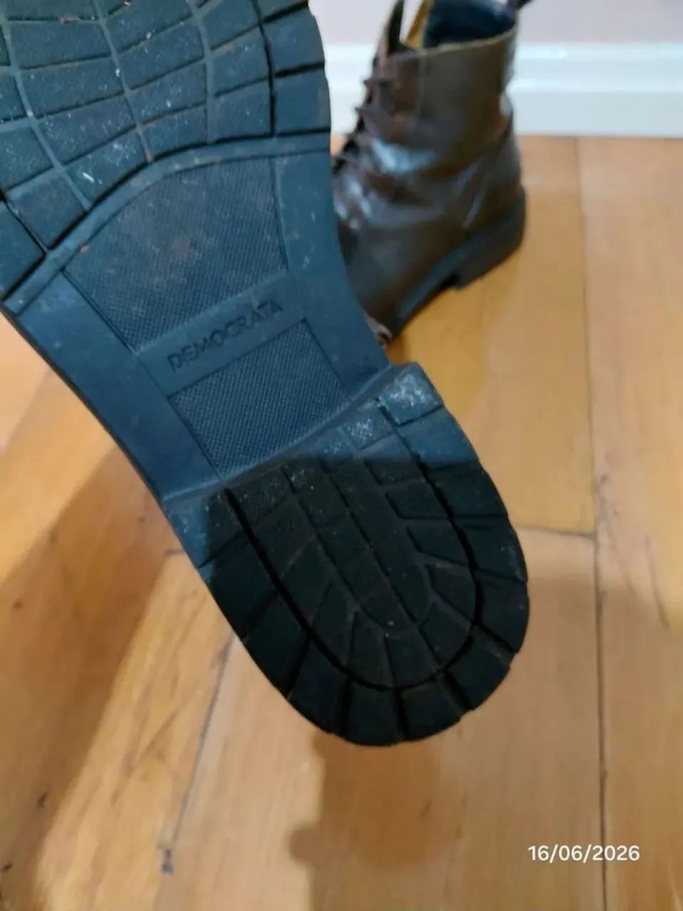 Bota Democrata couro marrom 43 excelente estado - Foto 4